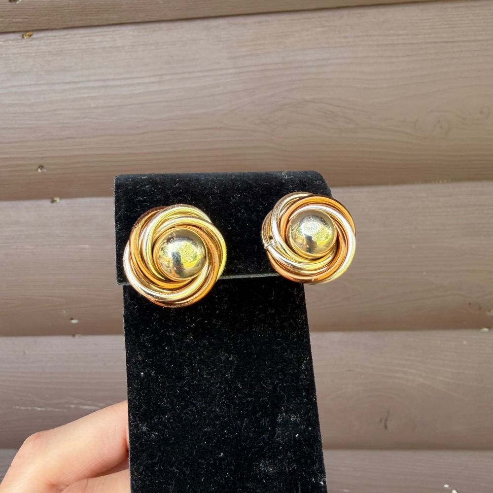 Trifari Love Knot Clip On Earrings Gold Silver Rose Gold Tone Mixed Metal‎ Vtg
